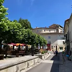 Echoppe Ancienne Boutique De Cordonnier Avec Jardin Prive *