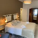 Apartament Echoppe Ancienne Boutique De Cordonnier Avec Jardin Prive Aubeterre-sur-Dronne