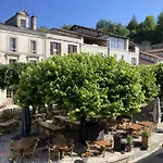 Echoppe Ancienne Boutique De Cordonnier Avec Jardin Prive *