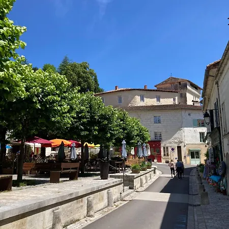 Echoppe Ancienne Boutique De Cordonnier Avec Jardin Prive *