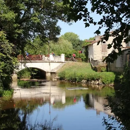 Echoppe Ancienne Boutique De Cordonnier Avec Jardin Prive Apartament