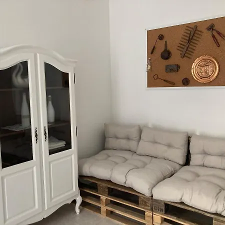 Apartament Echoppe Ancienne Boutique De Cordonnier Avec Jardin Prive *