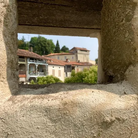 Apartment Echoppe Old Shop With Private Garden Aubeterre-sur-Dronne