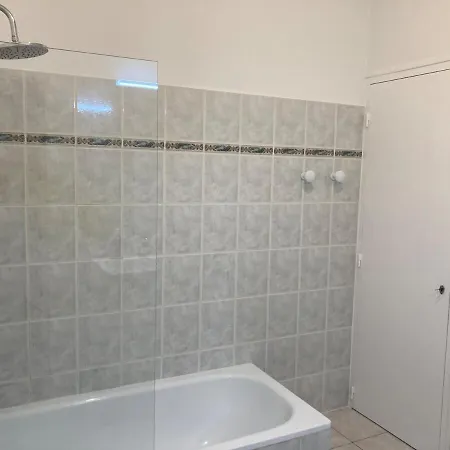 Echoppe Ancienne Boutique De Cordonnier Avec Jardin Prive Apartament