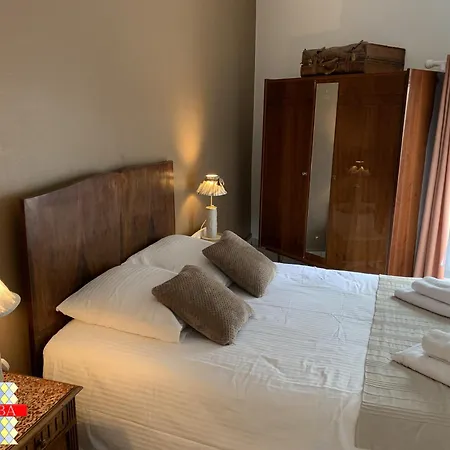 Echoppe Ancienne Boutique De Cordonnier Avec Jardin Privé * Aubeterre-sur-Dronne
