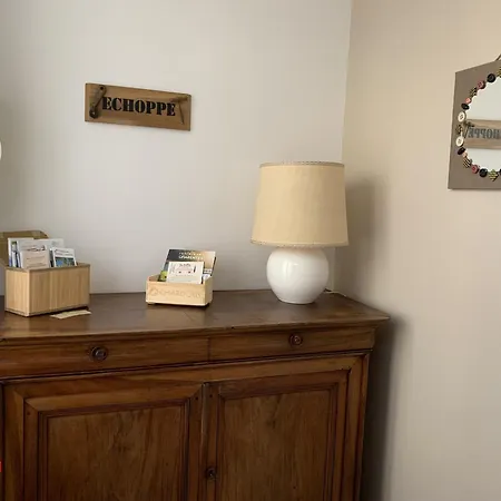 Διαμέρισμα Echoppe Ancienne Boutique De Cordonnier Avec Jardin Prive Aubeterre-sur-Dronne