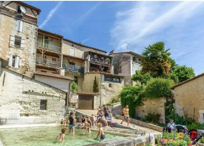 Echoppe Ancienne Boutique De Cordonnier Avec Jardin Privé * Aubeterre-sur-Dronne