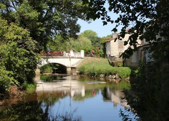 Echoppe Ancienne Boutique De Cordonnier Avec Jardin Privé Apartamento