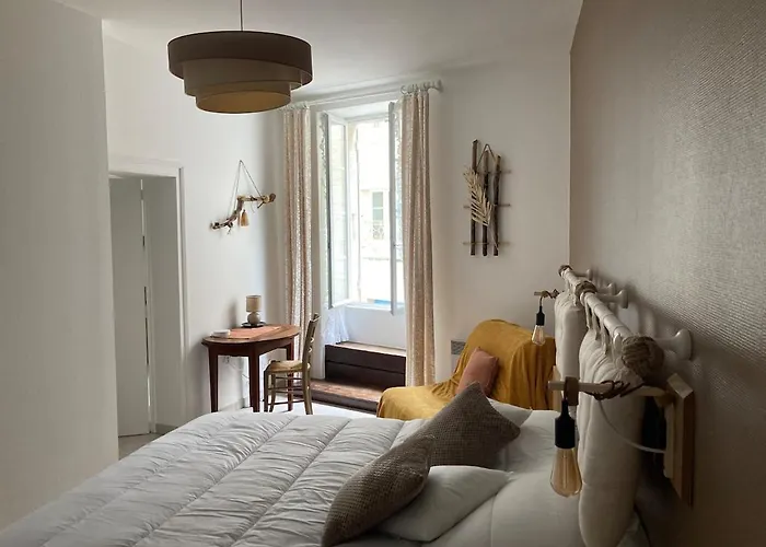 Echoppe Ancienne Boutique De Cordonnier Avec Jardin Privé Apartamento Aubeterre-sur-Dronne