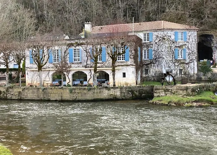 Echoppe Ancienne Boutique De Cordonnier Avec Jardin Privé